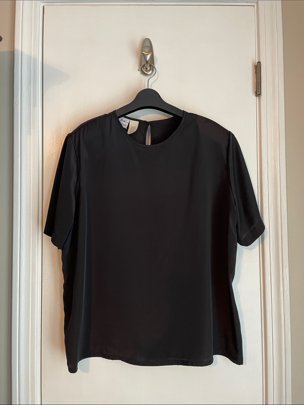 Short-Sleeve Crewneck Blouse Black 18